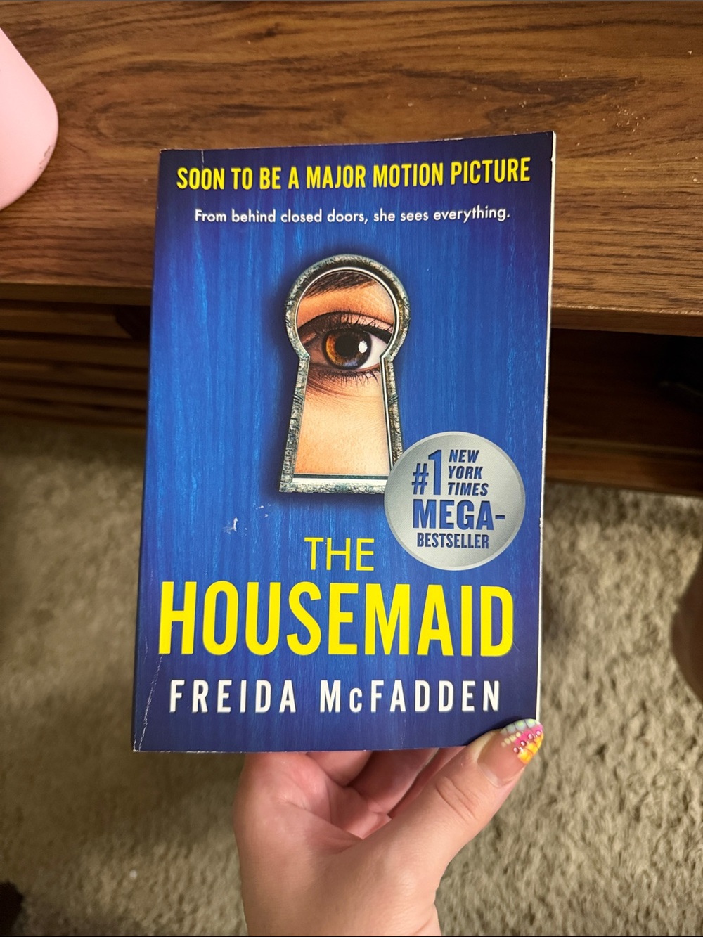 The Housemaid Paperback - Blue Cover freida mcfadden